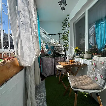 The Master And Margarita Apartment, майстора и маргарита 2 * Burgas